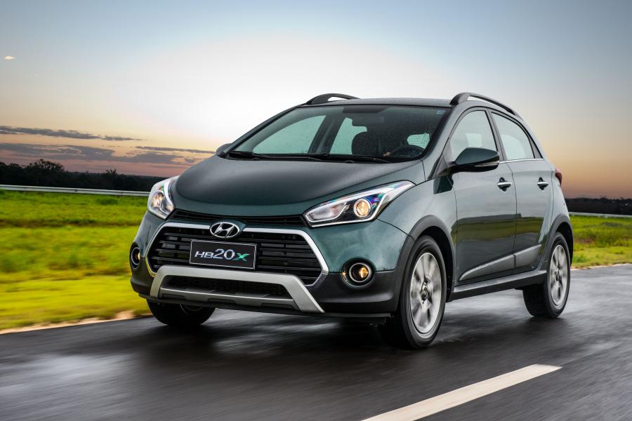  Hyundai HB20X 2015 года  (фото 12 из 25)